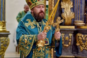 В день Пресвятой Троицы митрополит Иларион совершил Литургию в Успенском кафедральном соборе Будапешта
